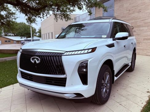 New 2026 INFINITI QX80 Pure AWD/4WD image 2