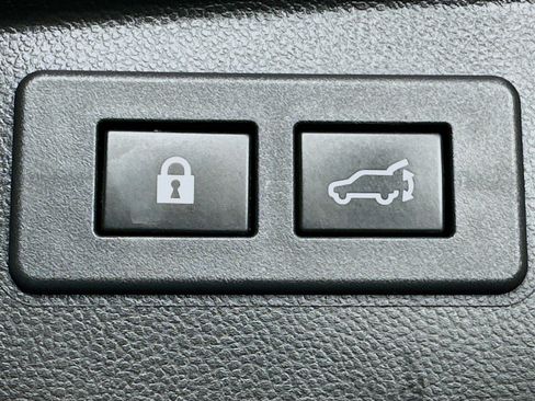 Used 2020 Subaru Outback Limited w/ Popular Package #2 AWD/4WD image 30