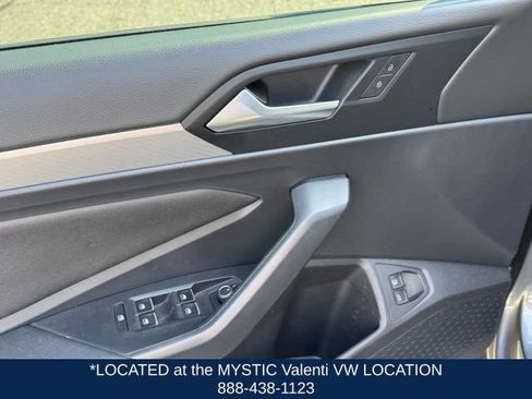 Certified 2021 Volkswagen Jetta FWD image 28