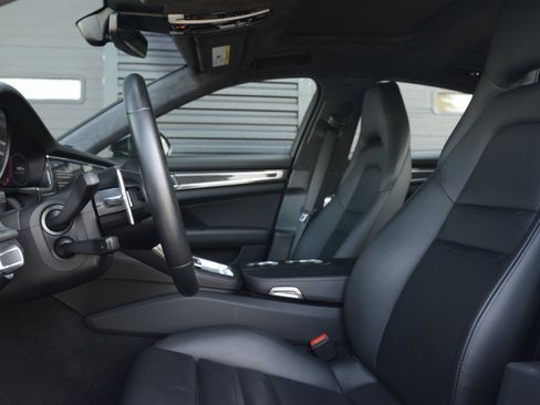 Certified 2023 Porsche Panamera GTS AWD/4WD image 15