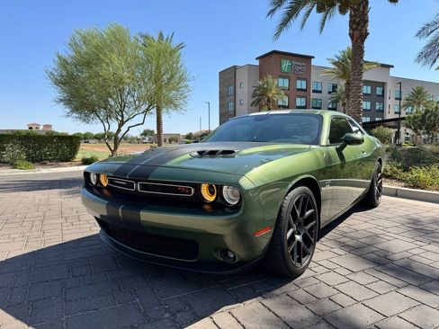 Used 2018 Dodge Challenger R/T w/ Cold Weather Group RWD image 6