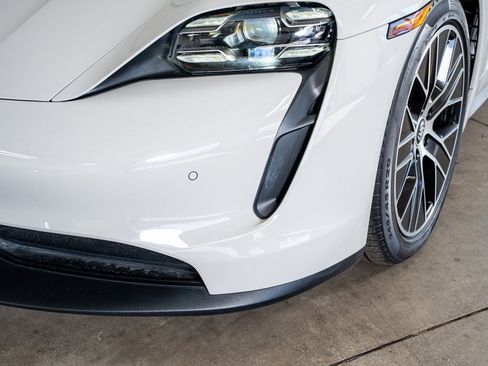 Used 2021 Porsche Taycan 4S image 14