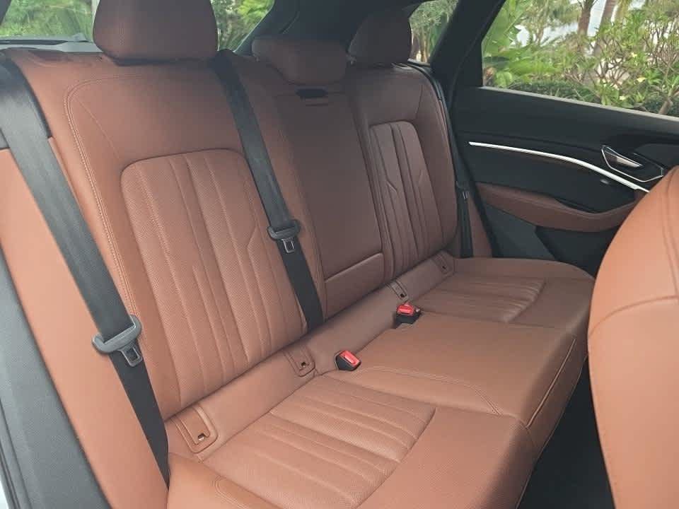 Used 2024 Audi Q8 e-tron Premium Plus AWD/4WD image 10