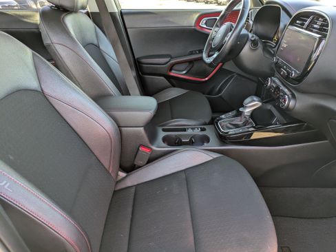 Certified 2024 Kia Soul GT-Line w/ GT-Line Technology Package image 12