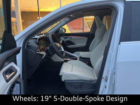 New 2025 Audi Q5 Premium Plus image 23