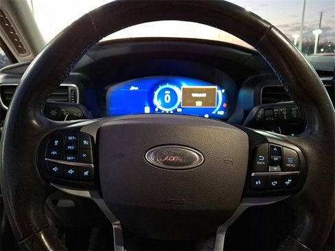 Used 2020 Ford Explorer Platinum image 22