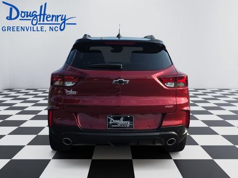 Used 2022 Chevrolet TrailBlazer RS w/ Technology Package FWD image 4
