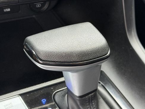 Used 2023 Hyundai Elantra SEL w/ Cargo Package FWD image 20