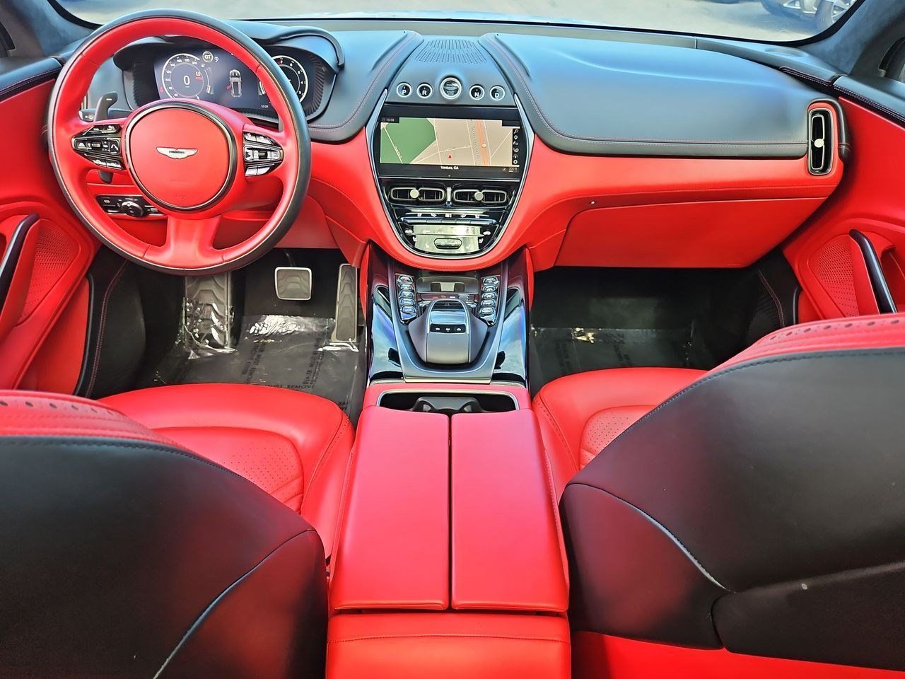 Used 2021 Aston Martin DBX AWD/4WD image 21