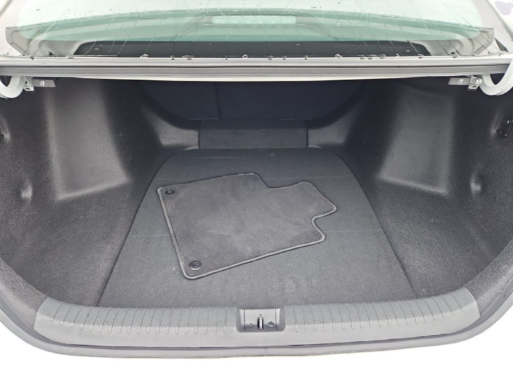 Certified 2023 Honda Accord EX image 32