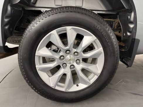 Used 2023 Chevrolet Silverado 1500 Custom image 11