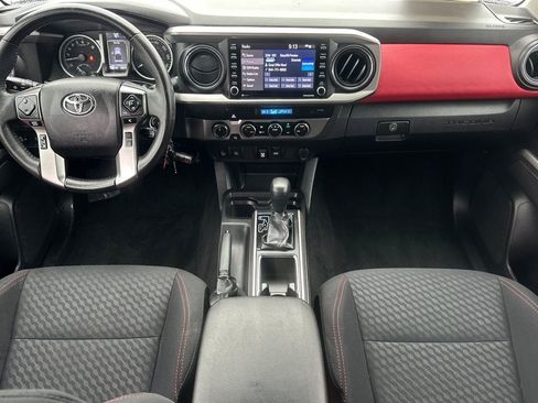 Used 2022 Toyota Tacoma SR5 w/ Technology Package image 13