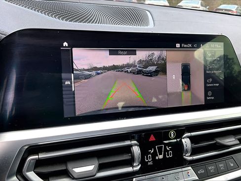 Used 2021 BMW 330i Sedan w/ M Sport Package image 31