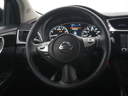 Used 2019 Nissan Sentra SV FWD image 15