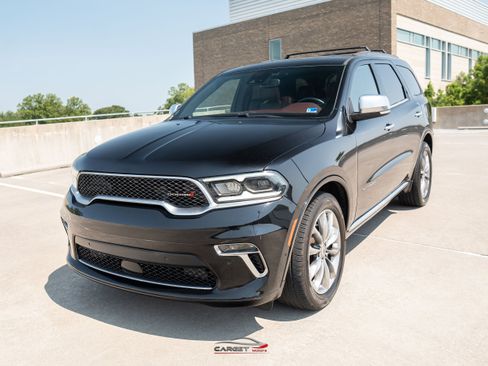 Used 2021 Dodge Durango Citadel w/ Premium Entertainment Group RWD image 3