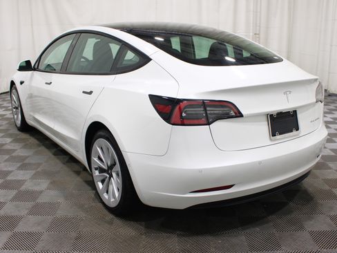 Used 2021 Tesla Model 3 Long Range AWD/4WD image 27