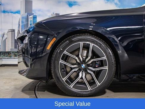Used 2025 BMW 760i xDrive w/ Executive Package AWD/4WD image 7