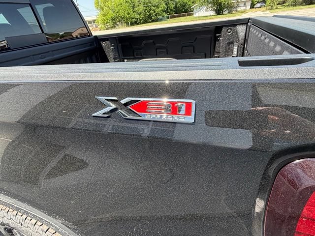 New 2026 GMC Sierra 1500 SLT AWD/4WD image 8