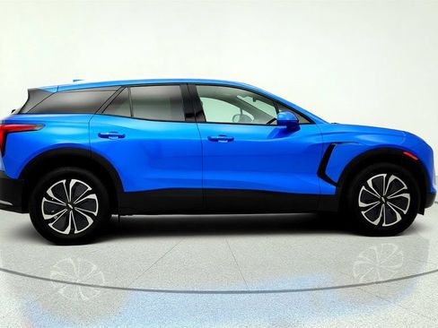 Used 2024 Chevrolet Blazer EV LT AWD/4WD image 4