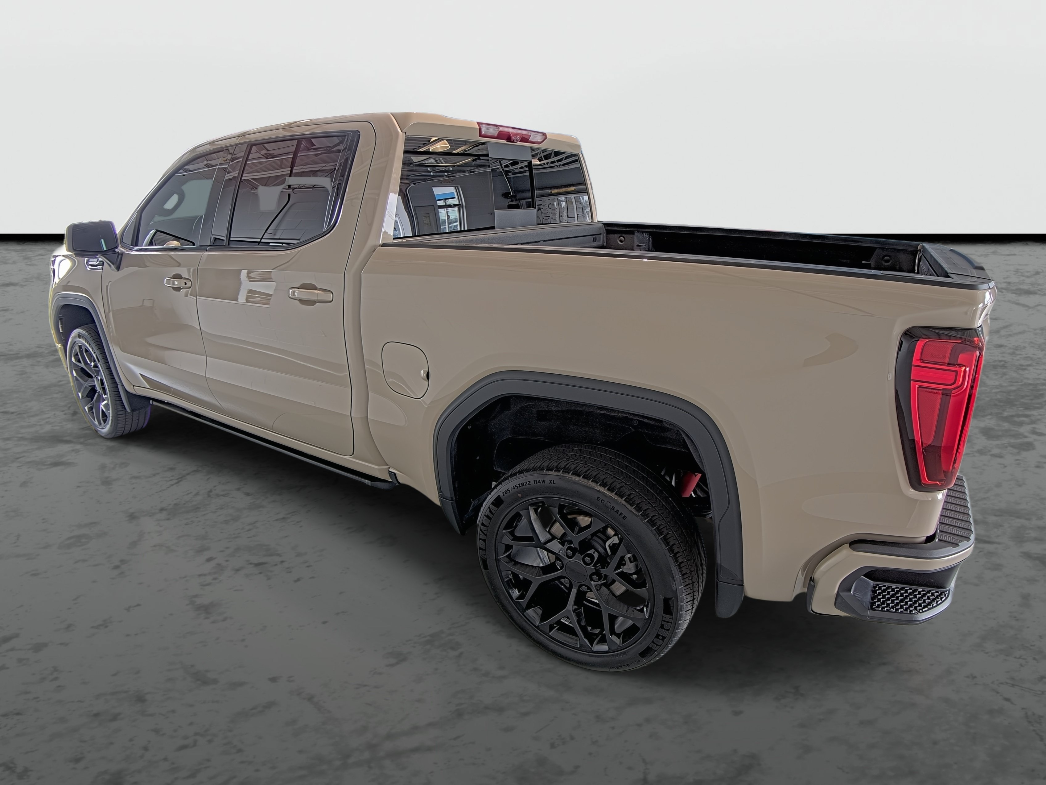 Certified 2023 GMC Sierra 1500 AT4 w/ AT4 Premium Package AWD/4WD image 11