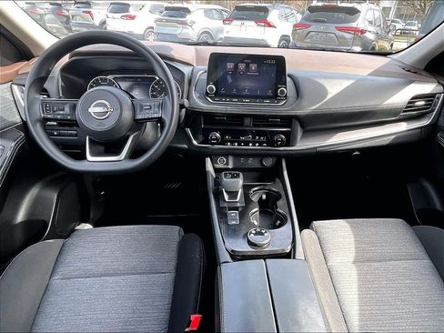 Used 2023 Nissan Rogue SV AWD/4WD image 21