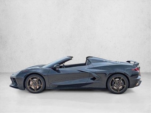Used 2024 Chevrolet Corvette Stingray Convertible w/ Z51 Performance Package RWD image 8