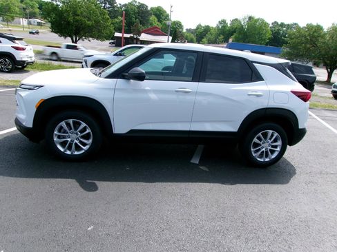 New 2026 Chevrolet TrailBlazer LS w/ LS Convenience Package FWD image 6