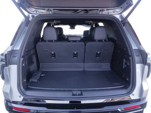 New 2026 Chevrolet Traverse RS image 13