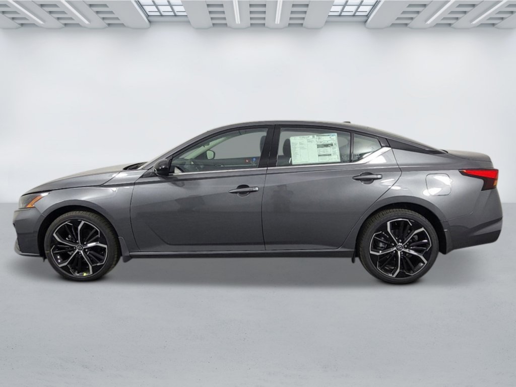 New 2026 Nissan Altima 2.5 SR AWD/4WD image 2