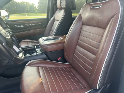 Used 2024 GMC Yukon Denali Ultimate AWD/4WD image 23