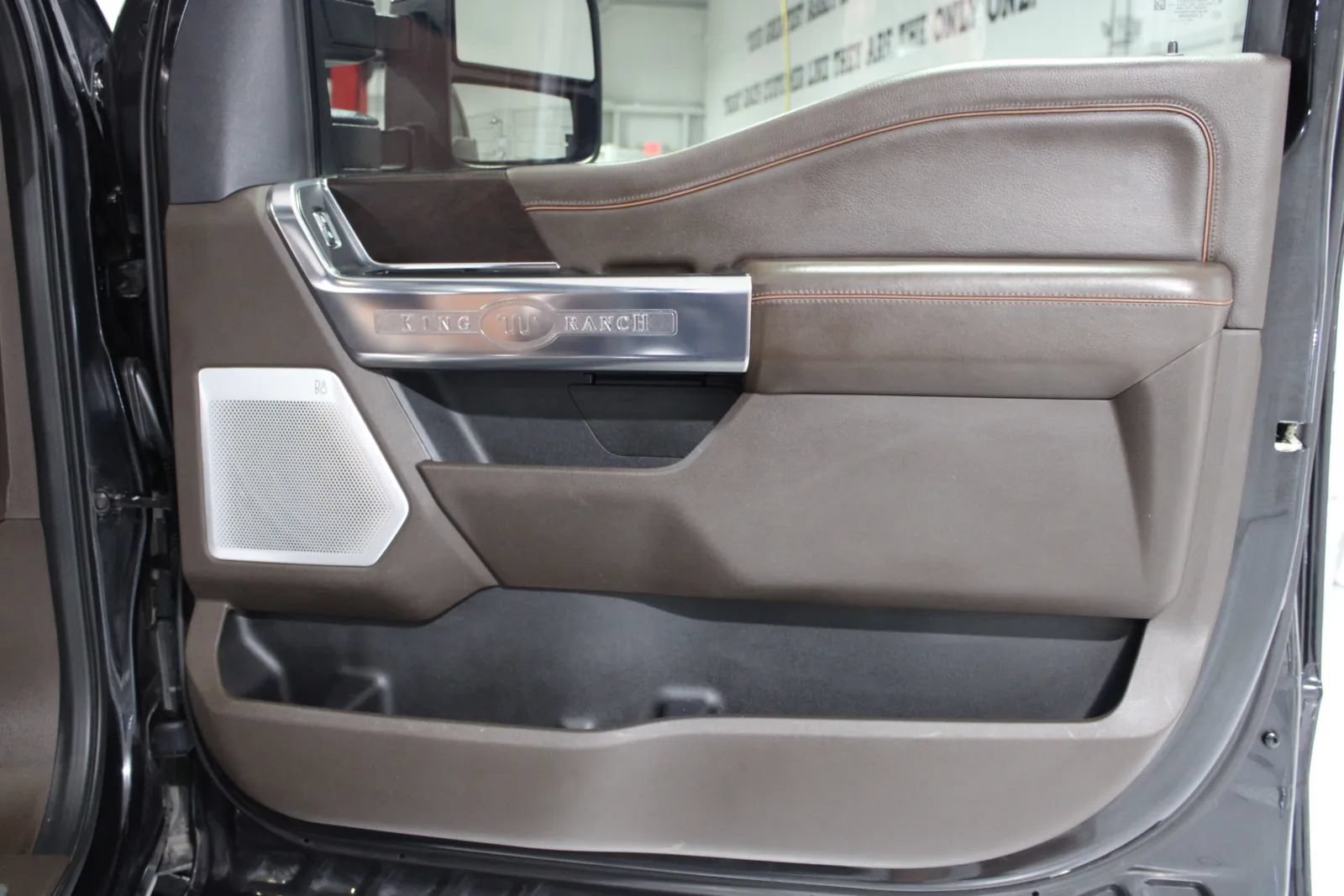 Used 2023 Ford F250 King Ranch w/ Tremor Off-Road Package AWD/4WD image 11