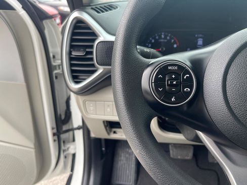 Used 2021 Kia Soul LX FWD image 15