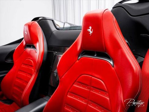 Used 2022 Ferrari SF90 Spider AWD/4WD image 38