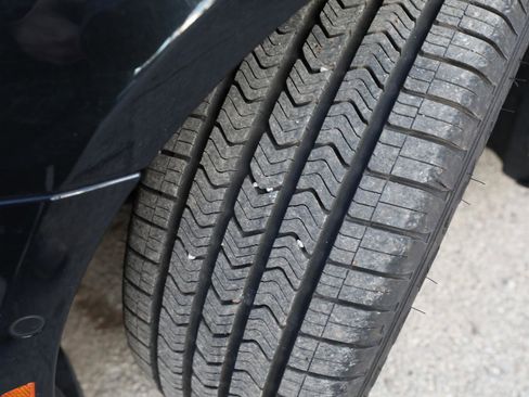 Used 2017 BMW 540i xDrive image 27