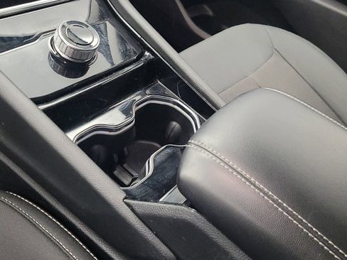 Used 2023 Jeep Grand Cherokee Laredo image 26