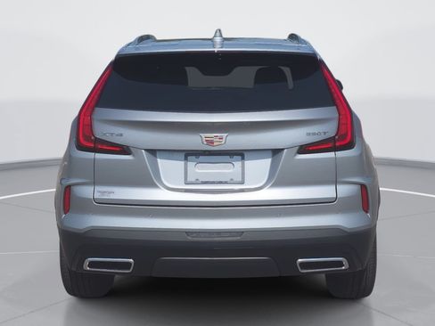 Used 2025 Cadillac XT4 Premium Luxury w/ Cold Weather Package FWD image 4