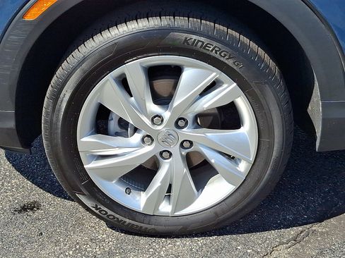 Certified 2024 Buick Encore GX Preferred w/ Comfort Package AWD/4WD image 8