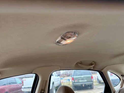 Used 2007 Ford Taurus SE image 13