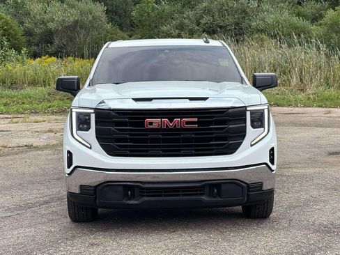 Used 2024 GMC Sierra 1500 Pro AWD/4WD image 21