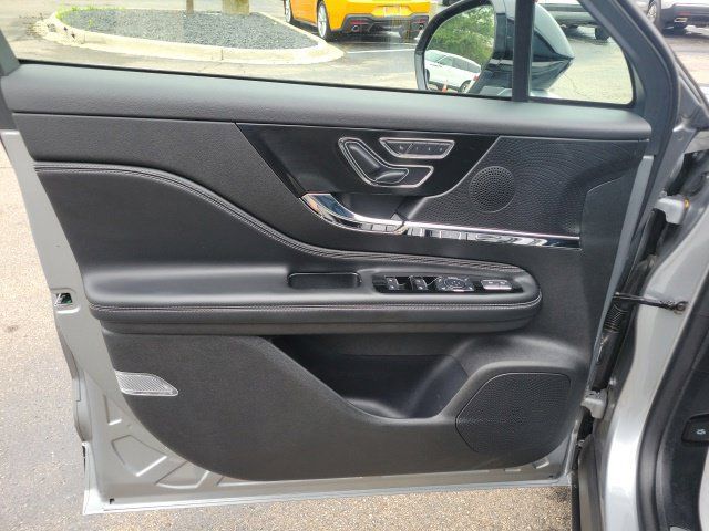 Certified 2023 Lincoln Corsair AWD w/ Equipment Group 101A image 19