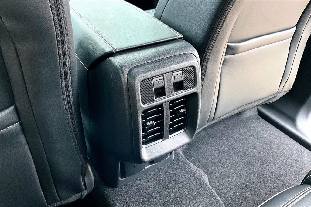 New 2026 Ford Bronco Outer Banks AWD/4WD image 17
