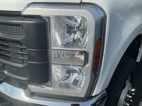 New 2026 Ford F350 XL AWD/4WD image 9