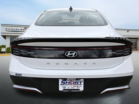 Used 2025 Hyundai Sonata SE image 4