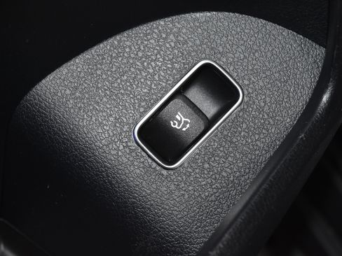 New 2026 Mercedes-Benz GLS 450 4MATIC image 6