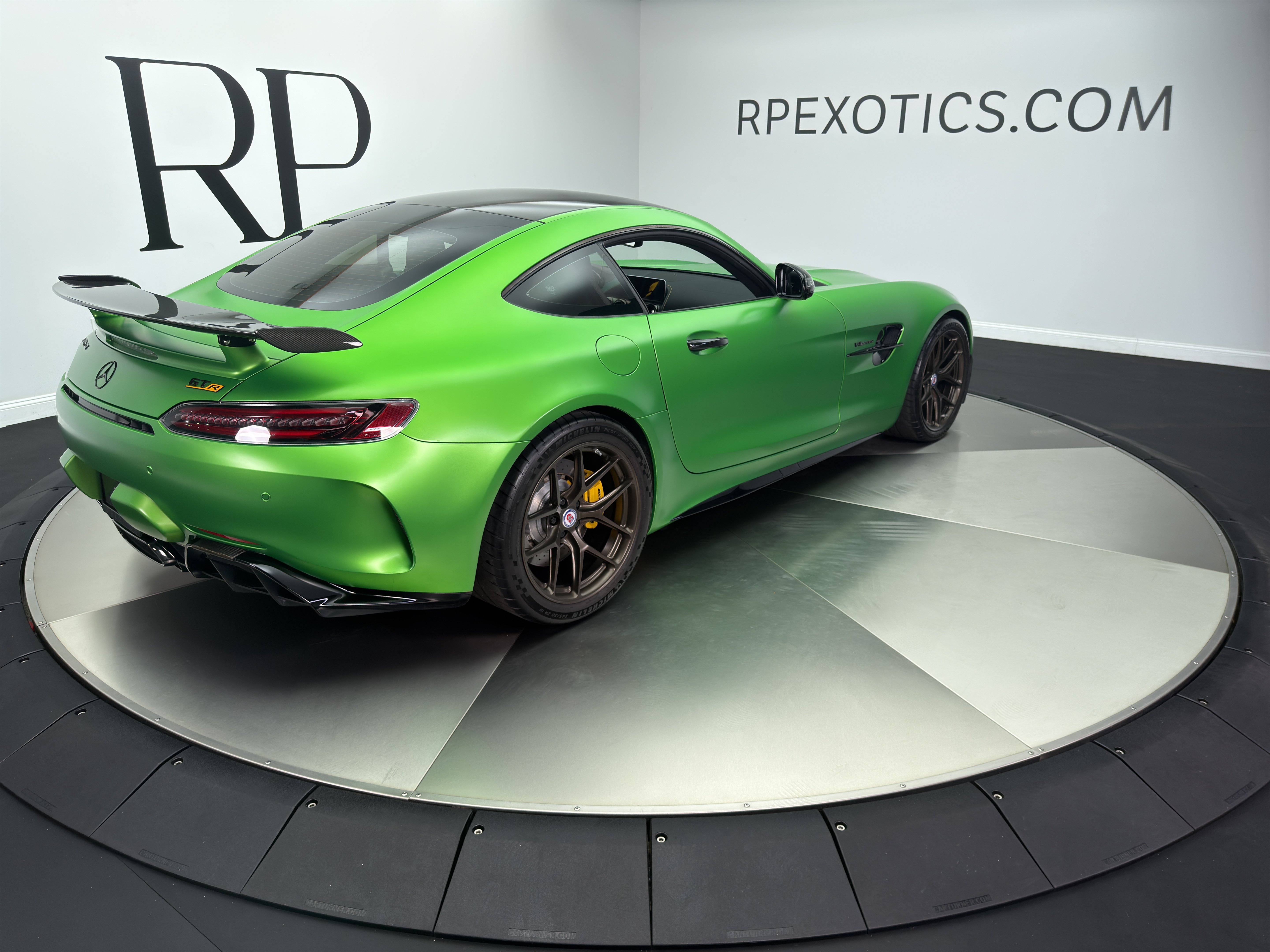 Used 2020 Mercedes-Benz AMG GT R image 5