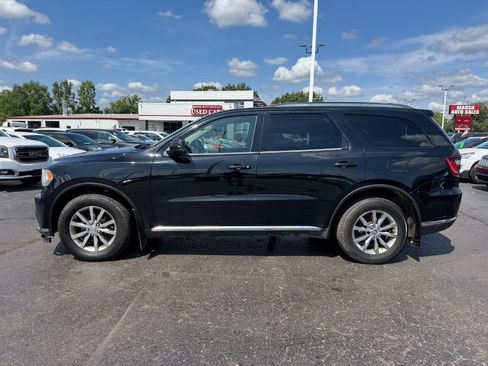 Used 2017 Dodge Durango SXT w/ Popular Equipment Group AWD/4WD image 2