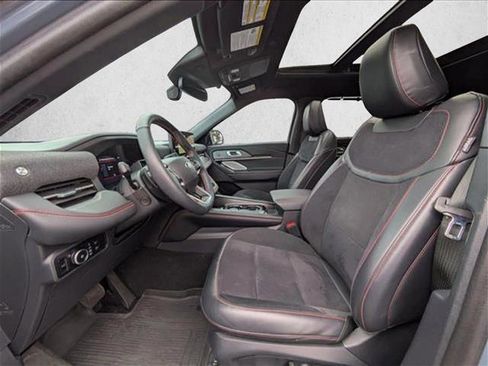 Used 2025 Ford Explorer ST AWD/4WD image 14