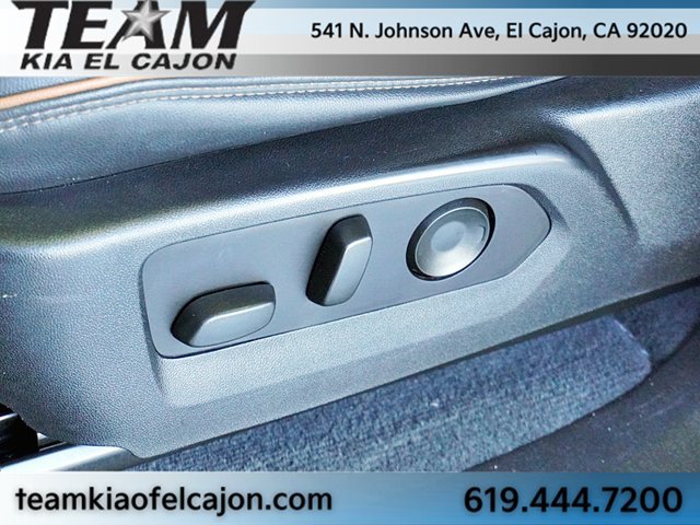 Used 2023 GMC Canyon AT4 w/ AT4 Premium Package AWD/4WD image 19