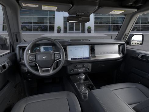 New 2025 Ford Bronco Outer Banks image 9