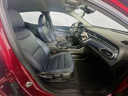 Used 2022 Chevrolet Bolt EUV Premier image 32